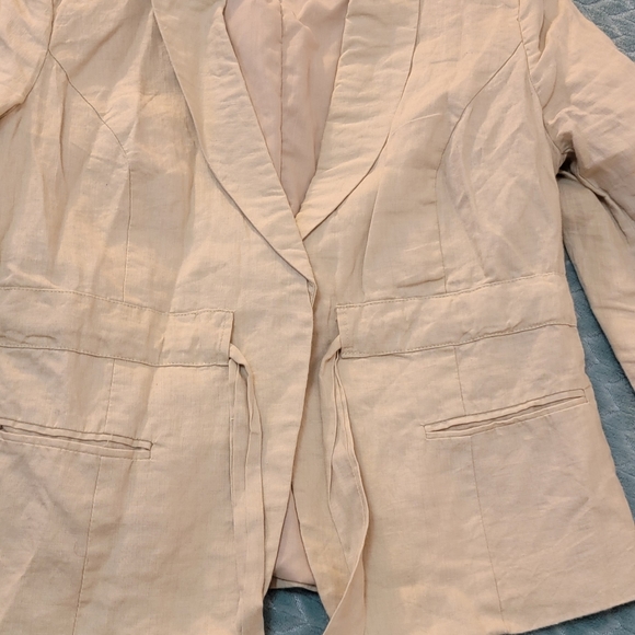 Ladies Jacket - Picture 3 of 11